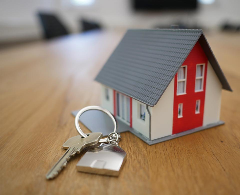 servicio a los propietarios que desean vender o alquilar sus casas